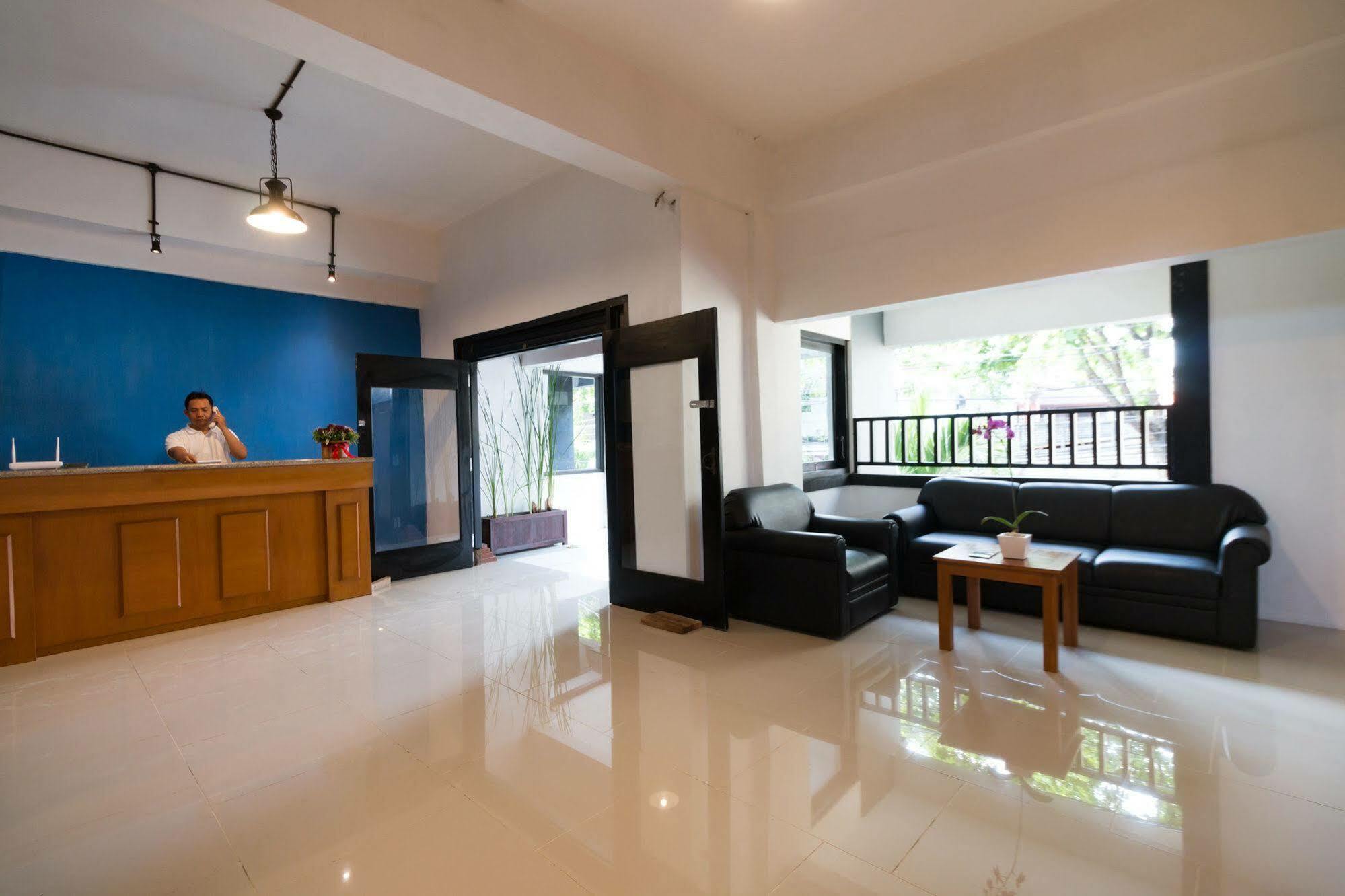 Ab Hotel Kuta By Agata Экстерьер фото