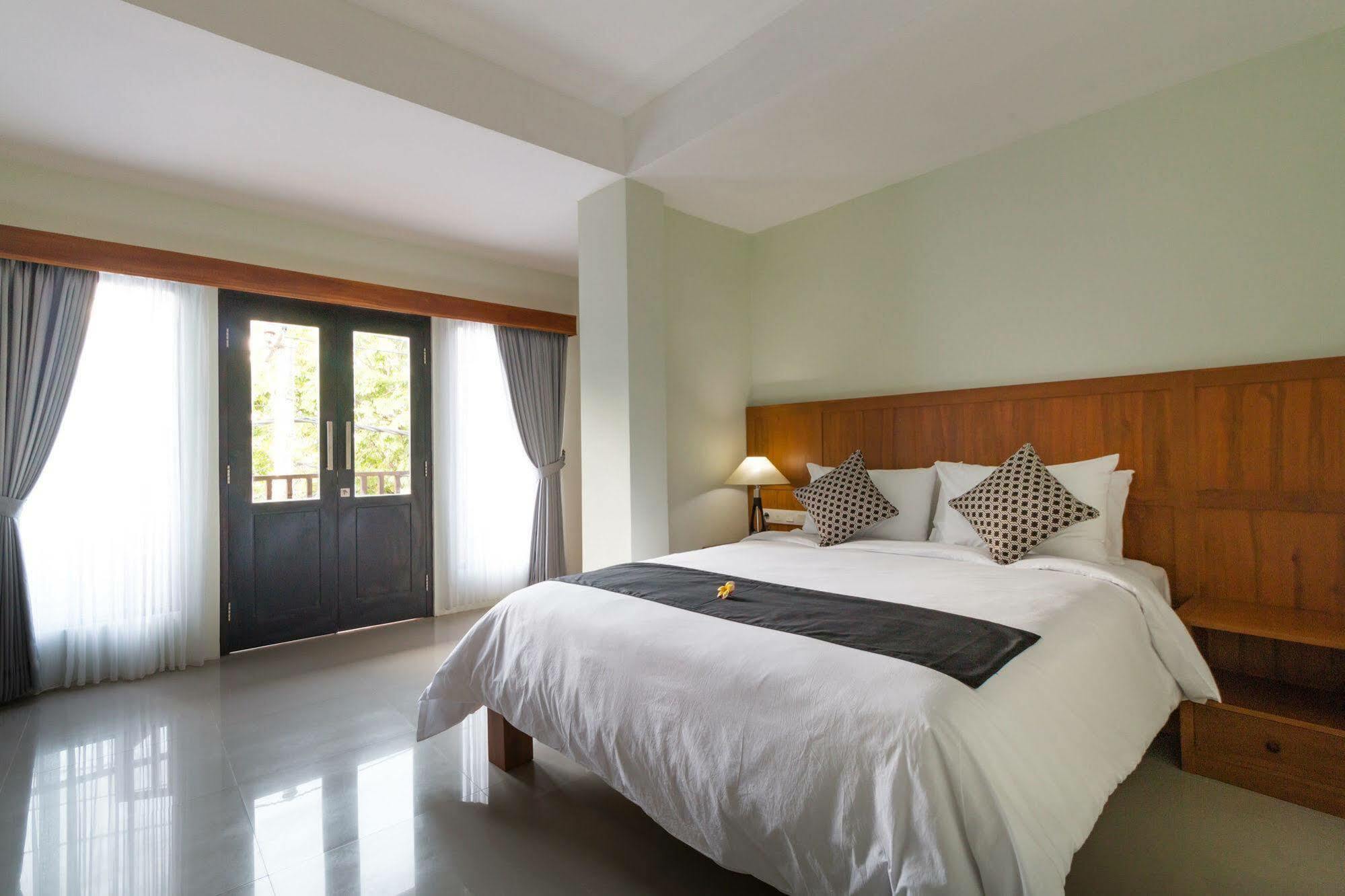 Ab Hotel Kuta By Agata Экстерьер фото