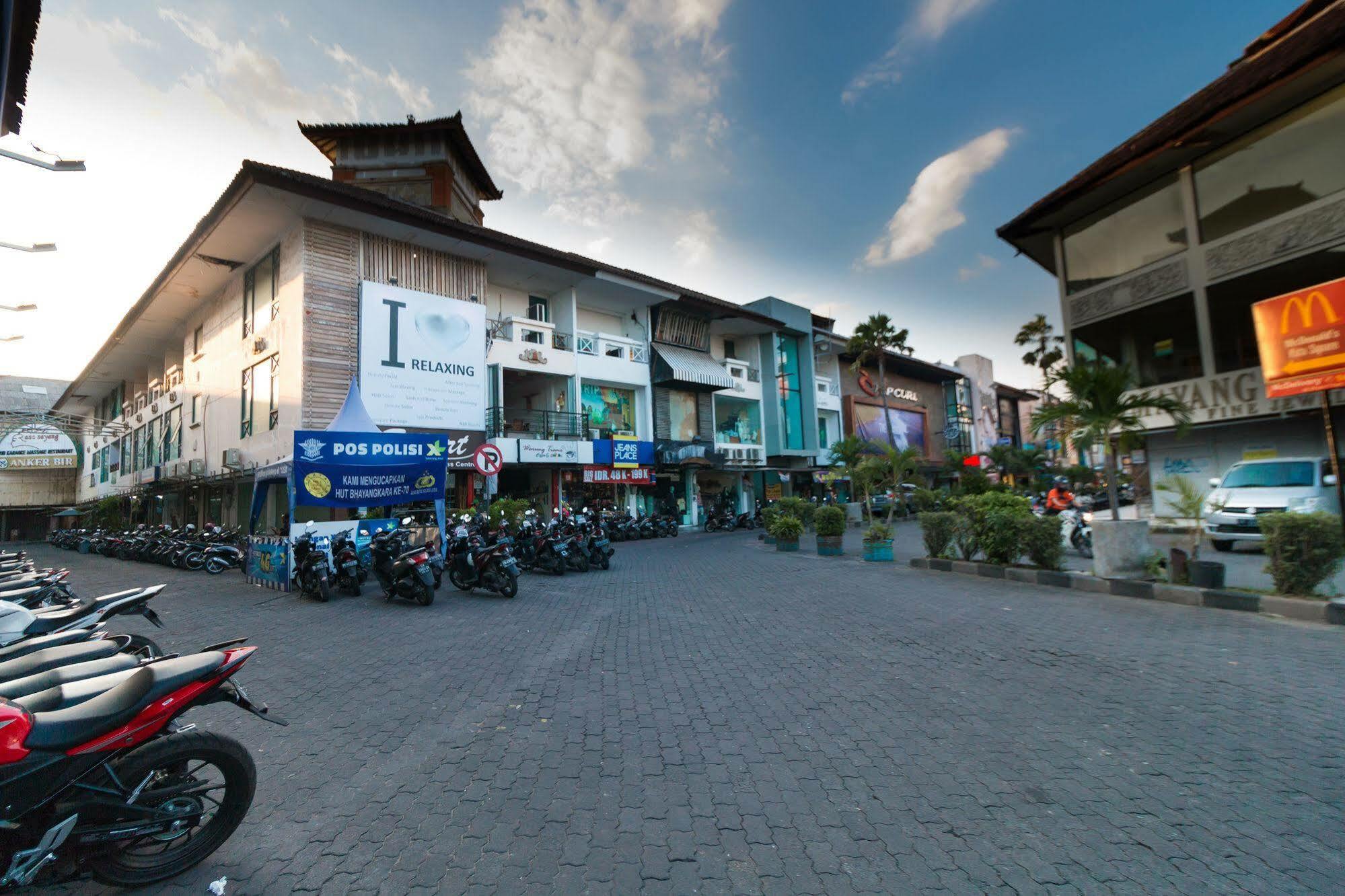 Ab Hotel Kuta By Agata Экстерьер фото